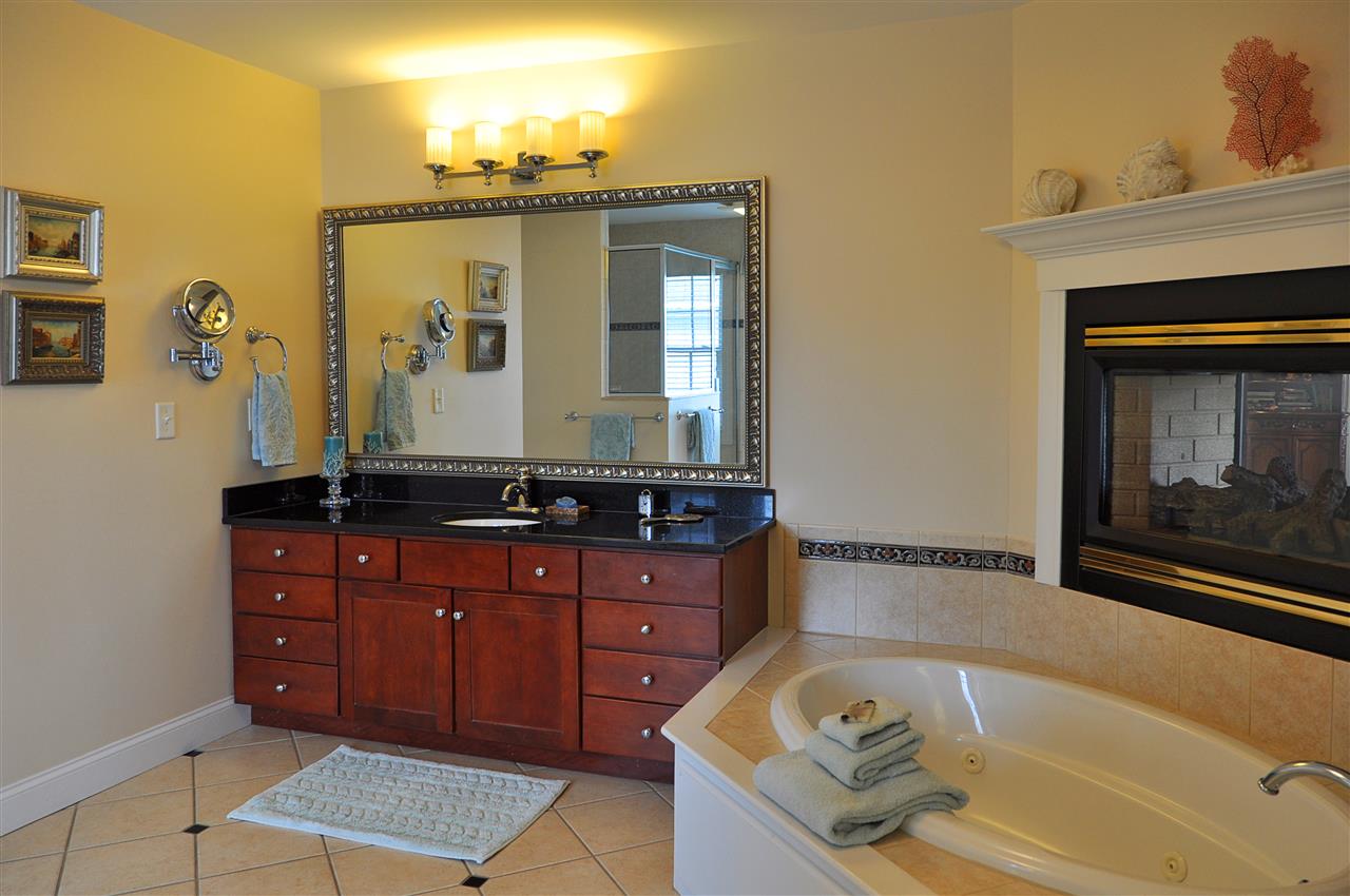 91 Golf Course Road South Burlington, VT 05403 - Photo 18 of 36