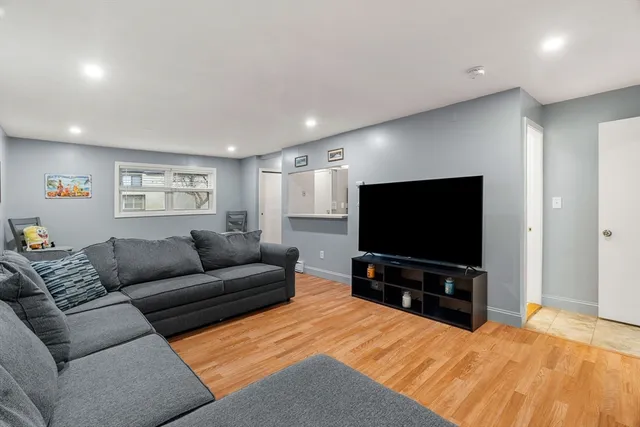 $224,900 | 20 Mason Court, Unit 20, Amesbury, MA 01913