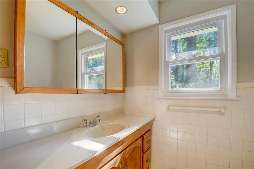 7831 Hoover Road Indianapolis, IN 46260 - Photo 19 of 29 Gallery Image 19