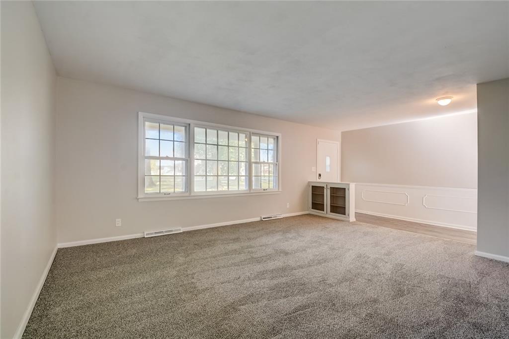 7831 Hoover Road Indianapolis, IN 46260 - Photo 10 of 29 Gallery Image 10
