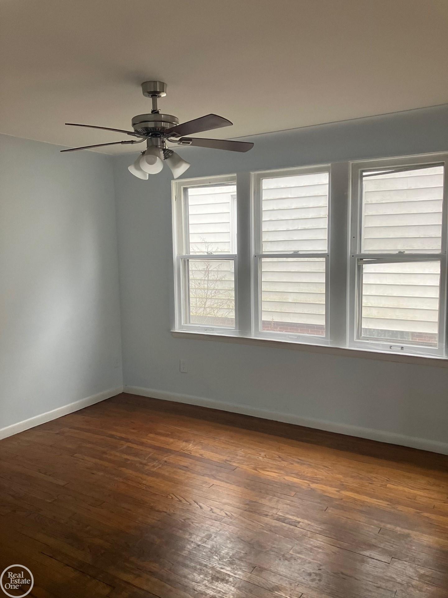 896 Rivard Boulevard Grosse Pointe, MI 48230 - Photo 12 of 21