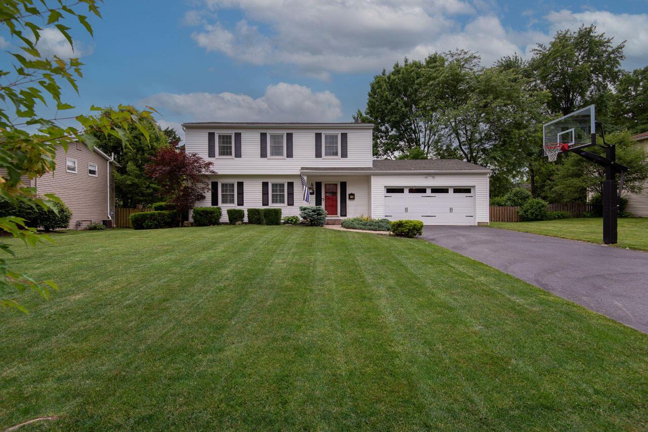 1283 Castleton Road North Columbus, OH 43220 - Photo 4 of 43 1283 Castleton Rd N-5