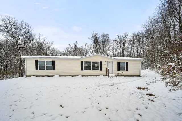 $213,000 | 16253 Noble Street, Moores Hill, IN 47032