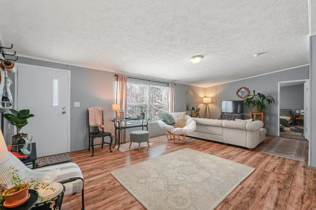 $213,000 | 16253 Noble Street, Moores Hill, IN 47032