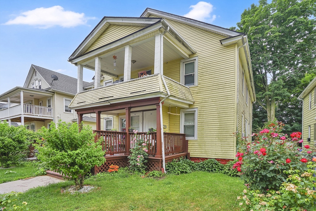 46-48 Narragansett Street Springfield, MA 01107 - Photo 2 of 19
