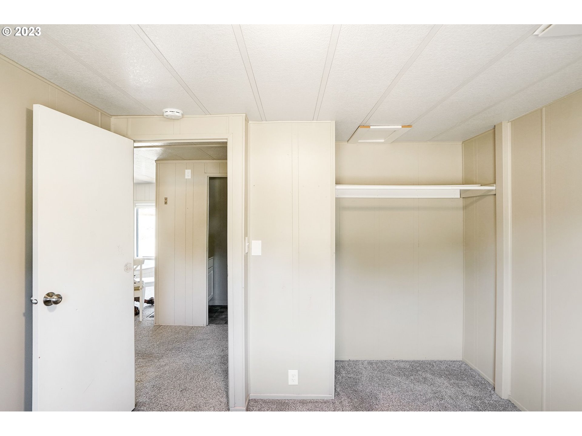 34075 Mt Pleasant Road Lebanon, OR 97355 - Photo 24 of 39 a view of an empty room