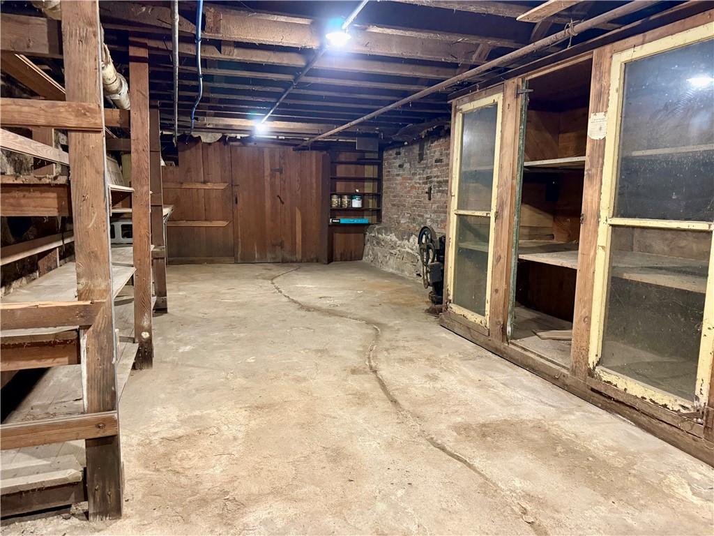 36 Main Street Le Roy, NY 14482 - Photo 24 of 33