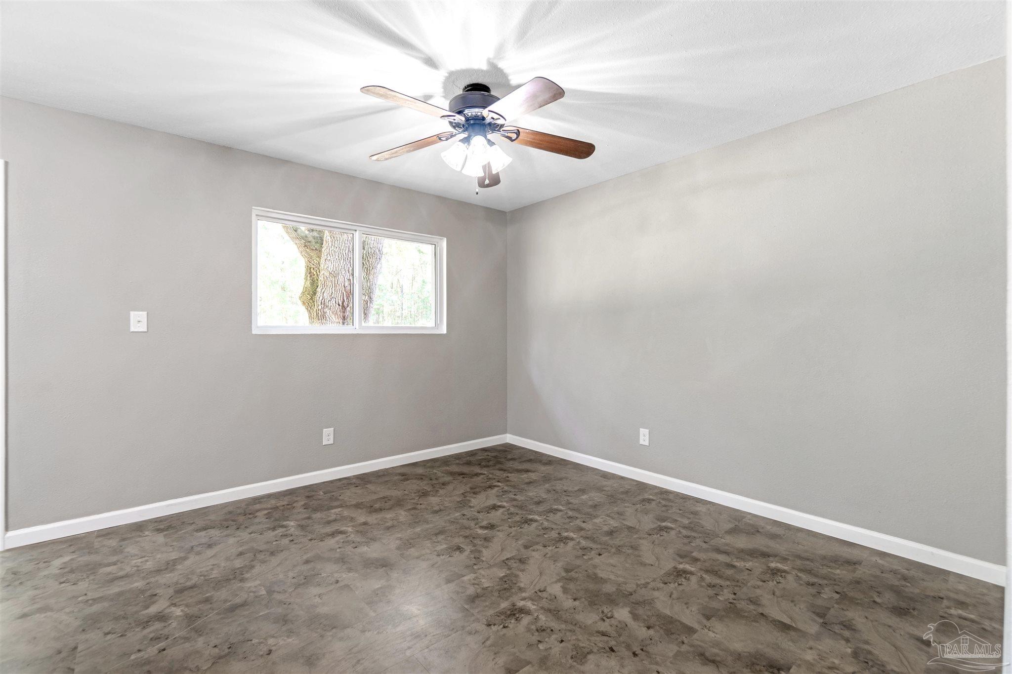 5433 Delona Road Milton, FL 32583 - Photo 12 of 40