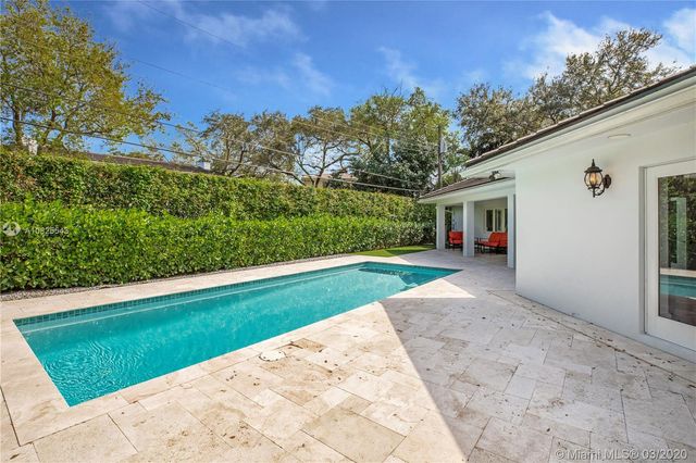 $1,675,000 | 4915 San Amaro Court, Coral Gables, FL 33146
