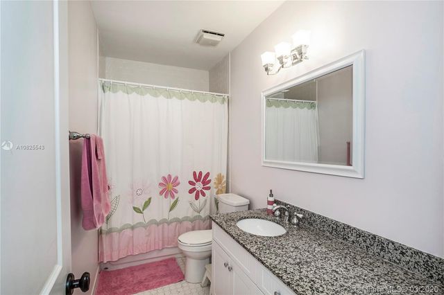 $1,675,000 | 4915 San Amaro Court, Coral Gables, FL 33146