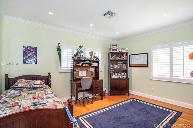 $1,675,000 | 4915 San Amaro Court, Coral Gables, FL 33146