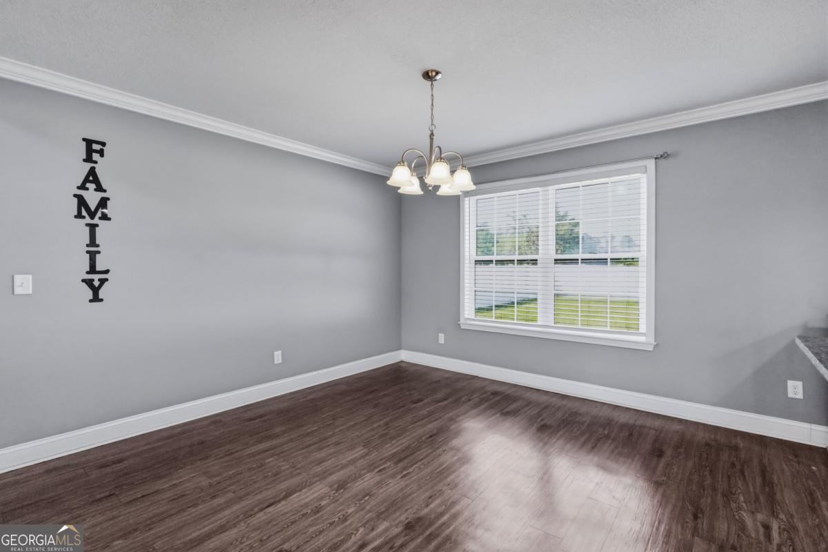 586 Caleb Circle Jesup, GA 31545 - Photo 8 of 30