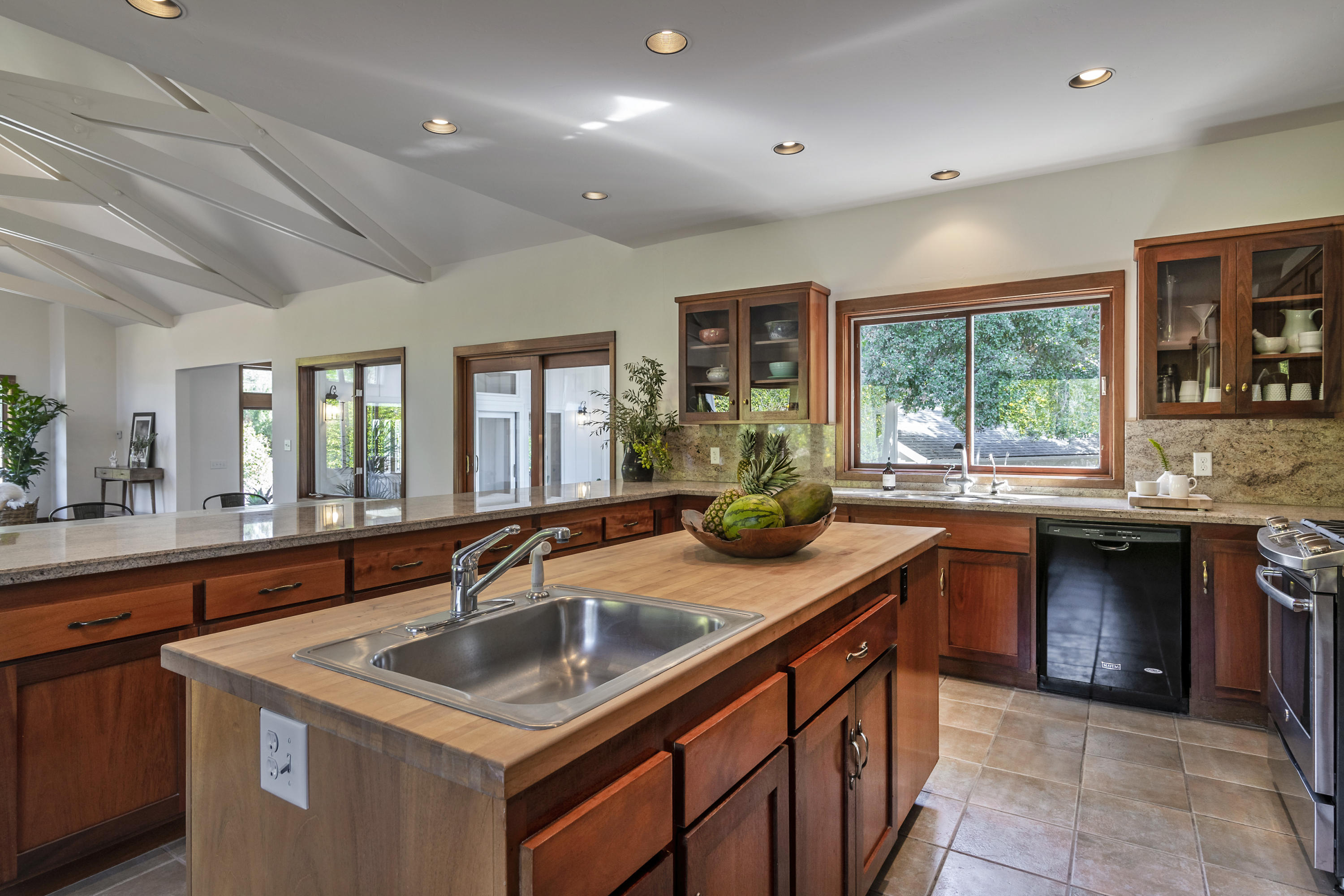 1615 McNell Road Ojai, CA 93023 - Photo 7 of 23 M19