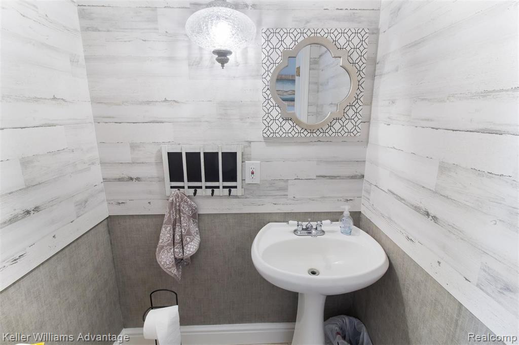 16164 Whitaker Road Linden, MI 48451 - Photo 20 of 44