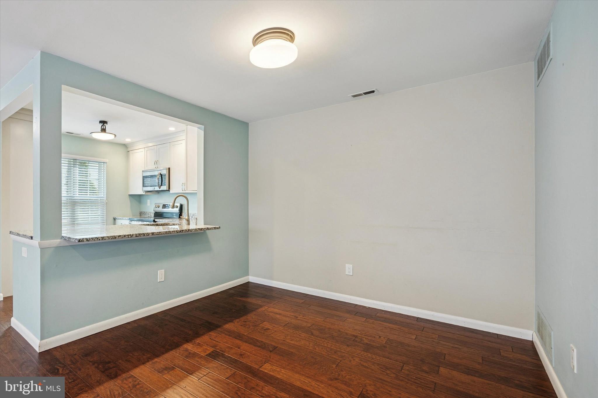 535 Shetland Court Sewell, NJ 08080 - Photo 11 of 25 Dining area with passthrough to kitchen