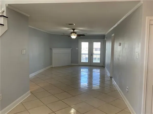 $2,000 | 176 Lakeview Drive, Unit A, Slidell, LA 70458