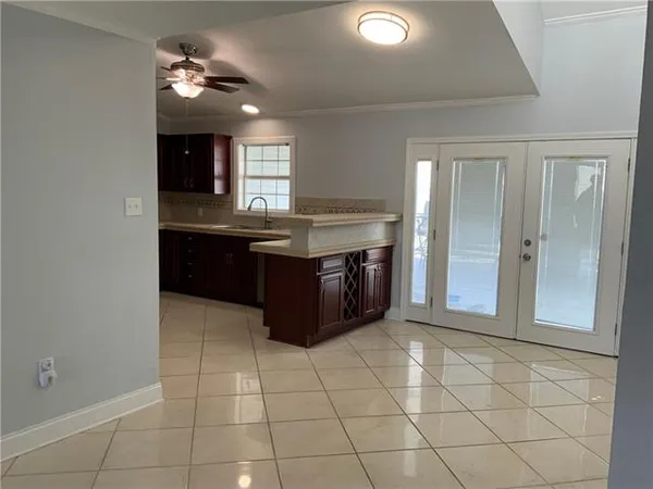 $2,000 | 176 Lakeview Drive, Unit A, Slidell, LA 70458