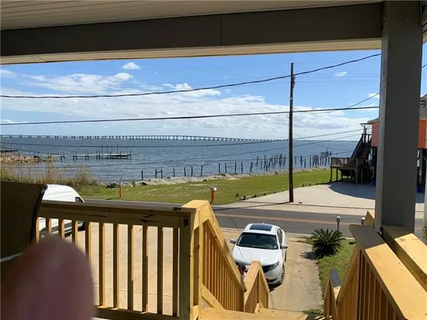 $2,000 | 176 Lakeview Drive, Unit A, Slidell, LA 70458