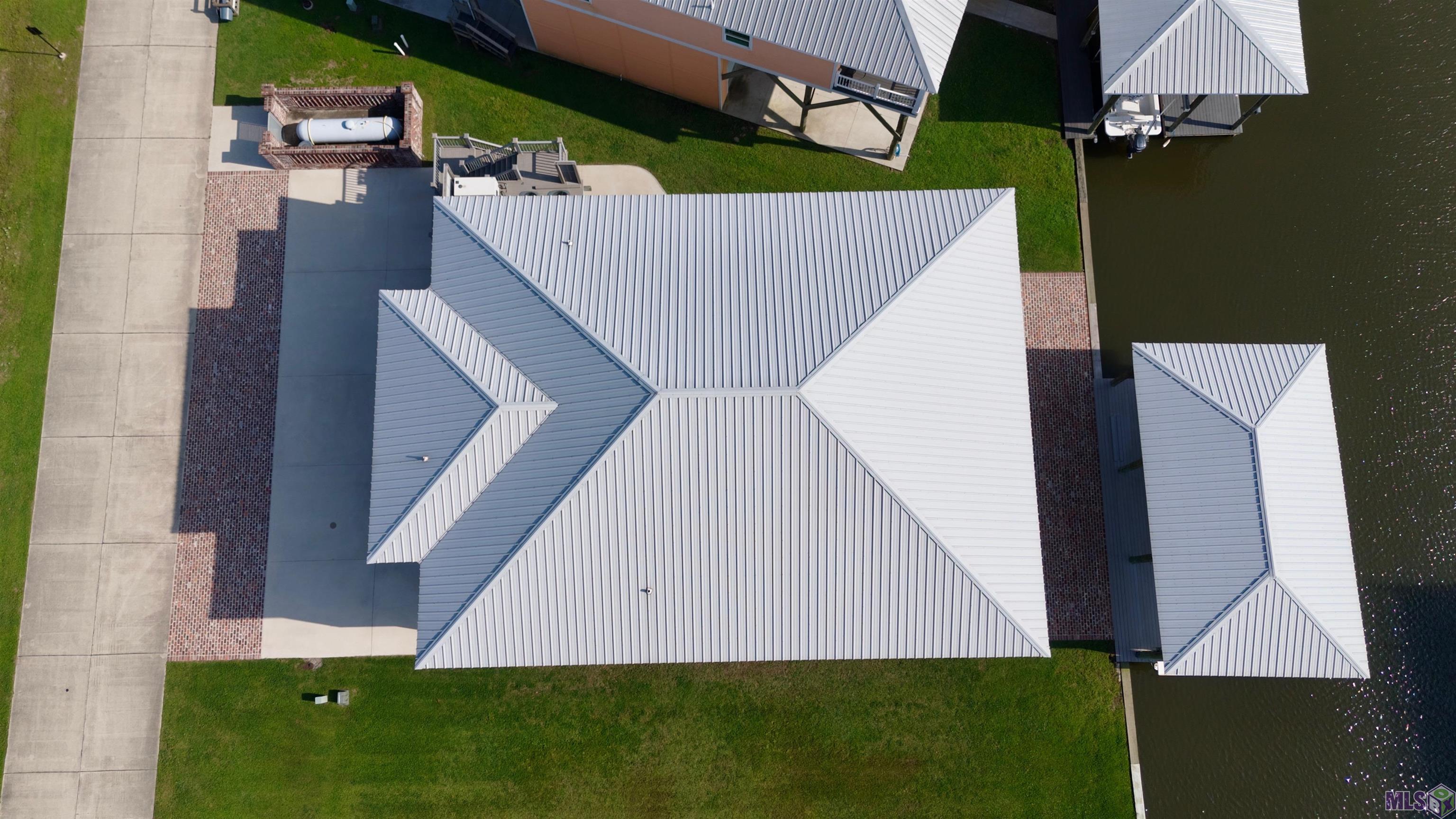 14 Sandy Point Drive Grand Isle, LA 70358 - Photo 6 of 60