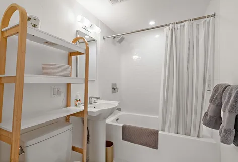 $1,100,000 | 14 Concord Avenue, Unit 624, Cambridge, MA 02138