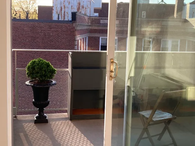 $1,100,000 | 14 Concord Avenue, Unit 624, Cambridge, MA 02138