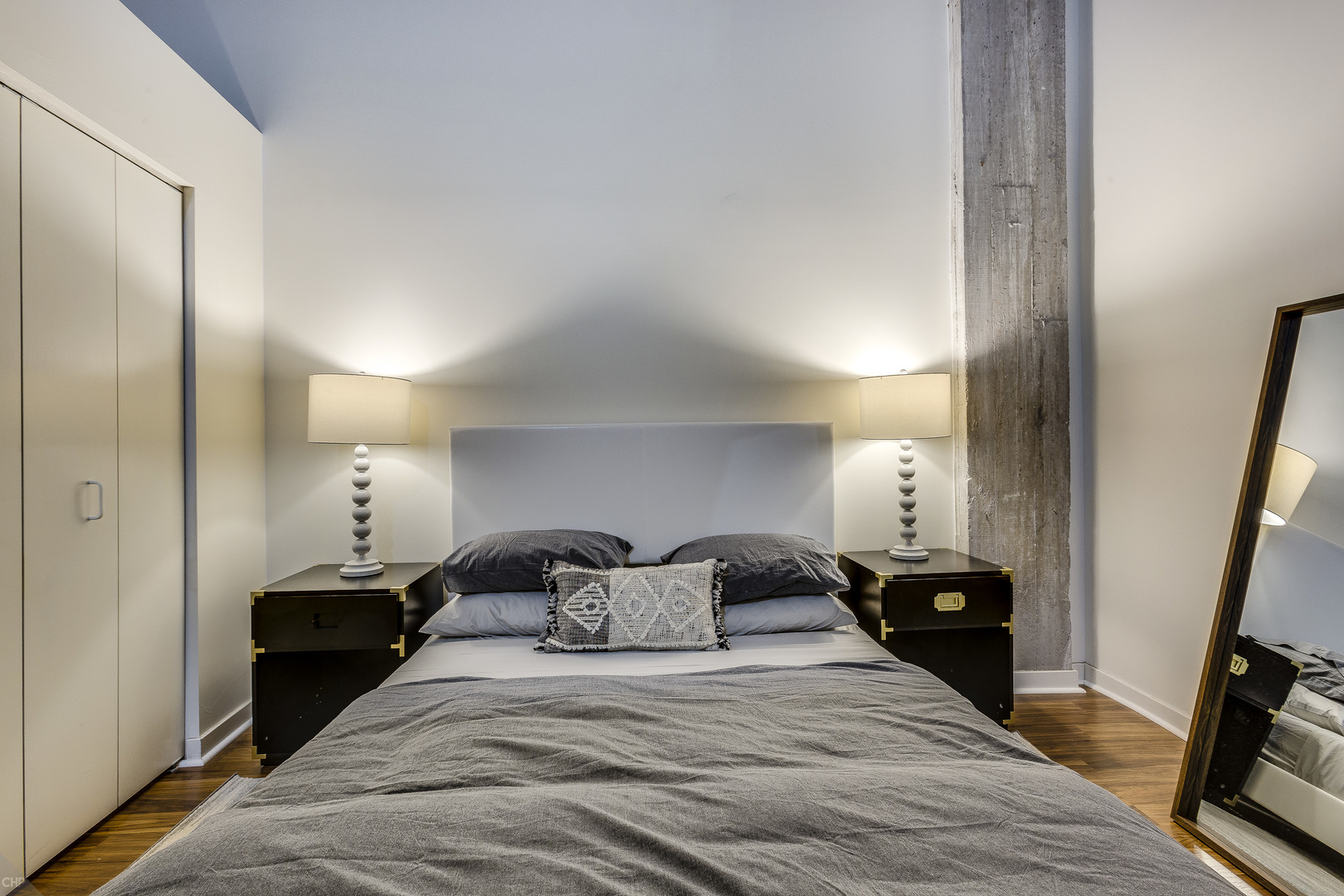 20 North State Street, Unit 910 Chicago, IL 60602 - Photo 11 of 19