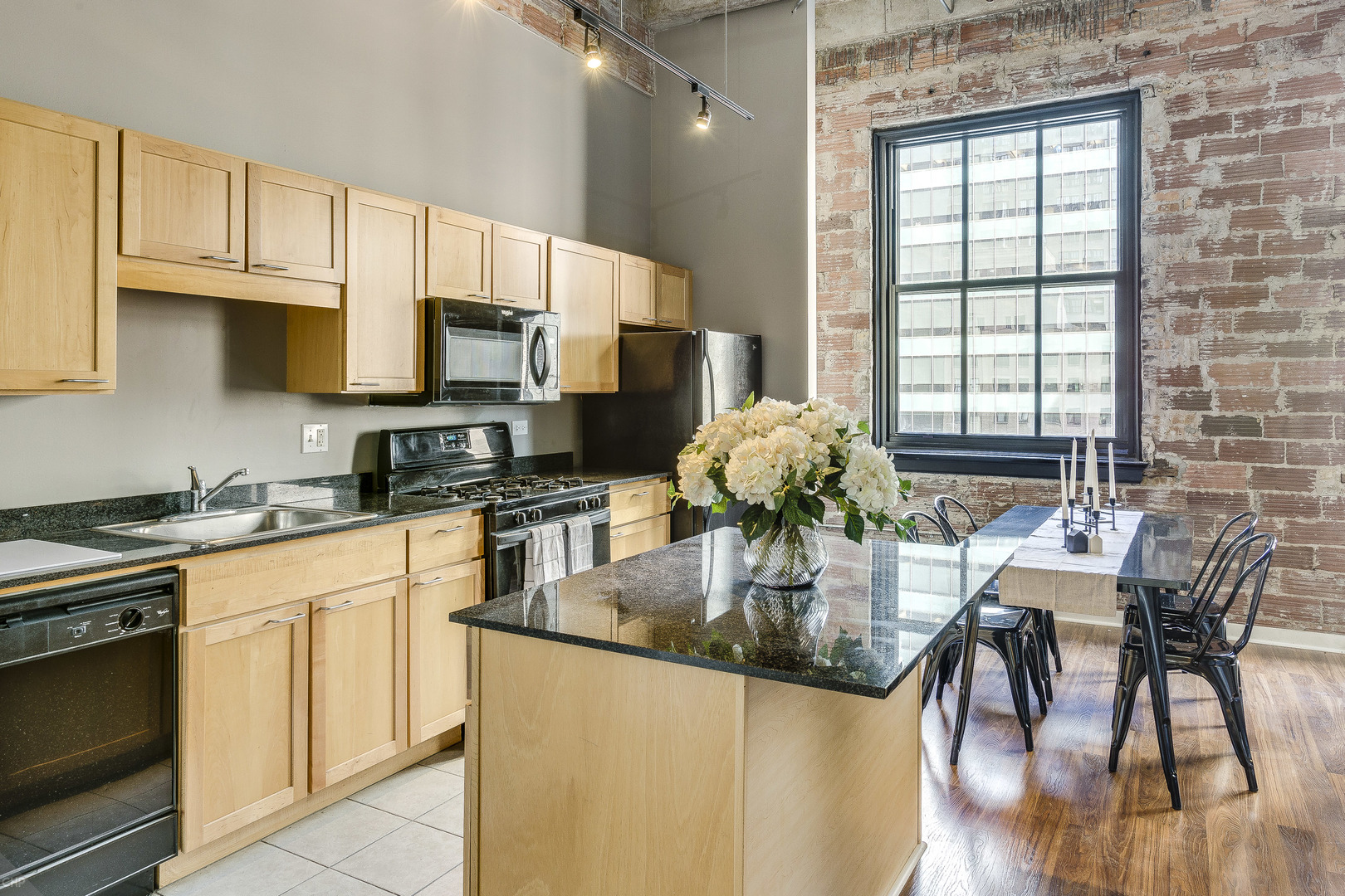 20 North State Street, Unit 910 Chicago, IL 60602 - Photo 6 of 19