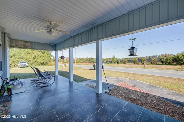 $300,000 | 610 Fertilizer Road, Riegelwood, NC 28456