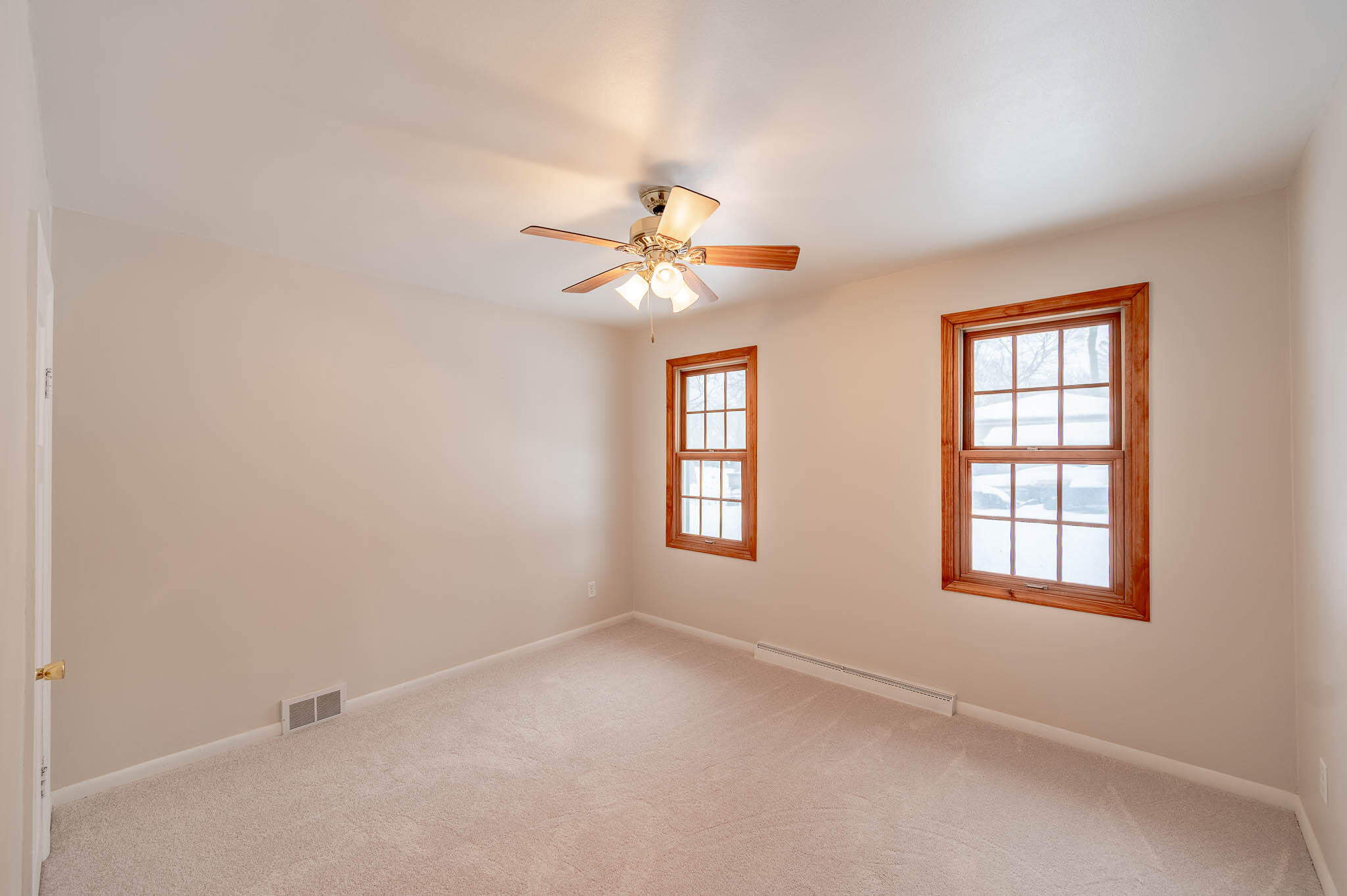 9815 South 31st Street Franklin, WI 53132 - Photo 11 of 16 31st - 102 - KEP