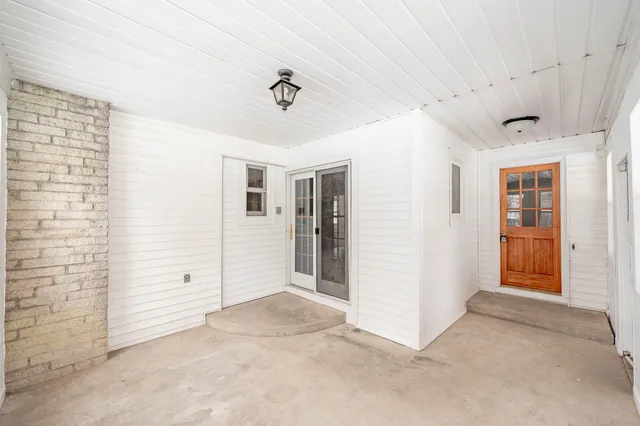 $389,900 | 9815 South 31st Street, Franklin, WI 53132