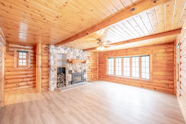 $389,900 | 9815 South 31st Street, Franklin, WI 53132