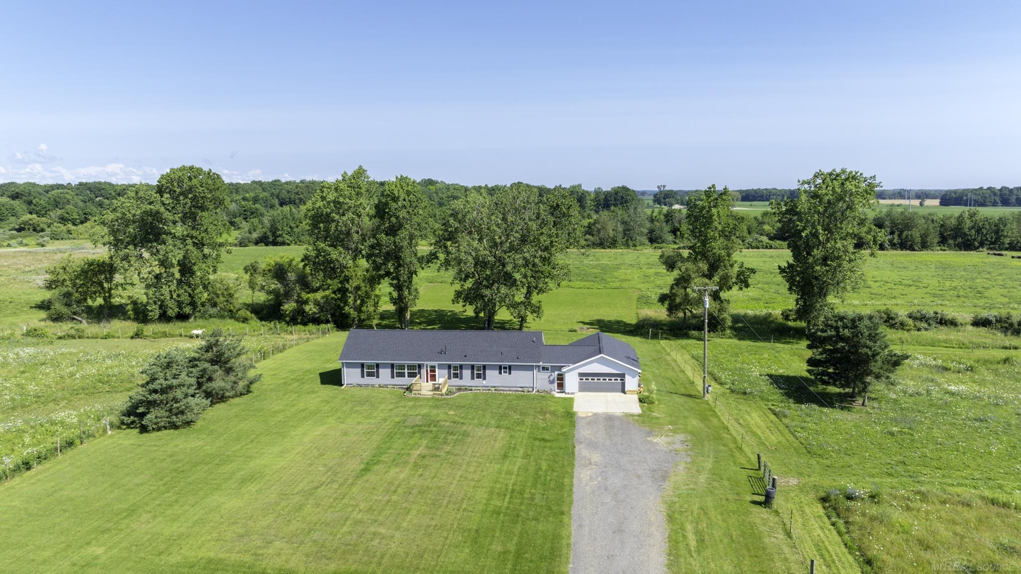 5166 McIntyre Road North Street, MI 48049 - Photo 4 of 48