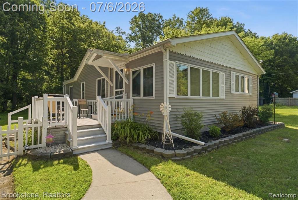 3850 State Road Fort Gratiot, MI 48059 - Photo 3 of 42