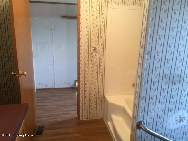 3991 Sunbeam Road Leitchfield, KY 42754 - Photo 8 of 12 IMG_2577