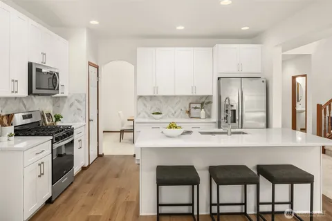 $1,150,000 | 12871 Northeast 198th Place, Woodinville, WA 98072