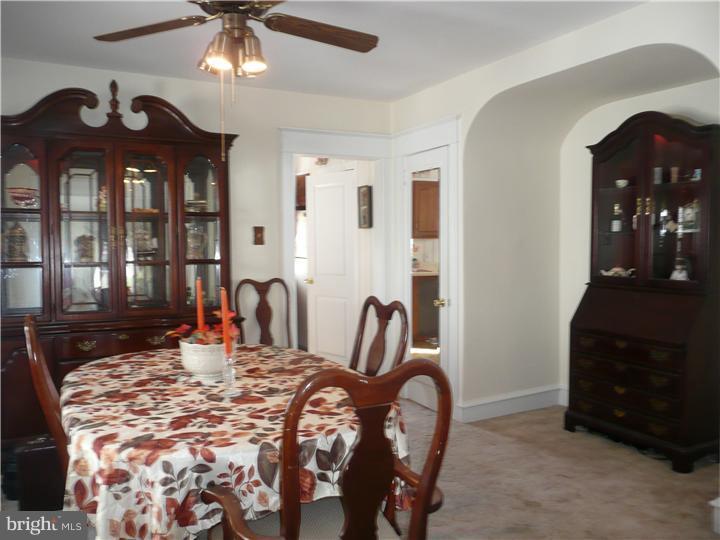 4024 Lasher Road Drexel Hill, PA 19026 - Photo 8 of 25 Dining Room