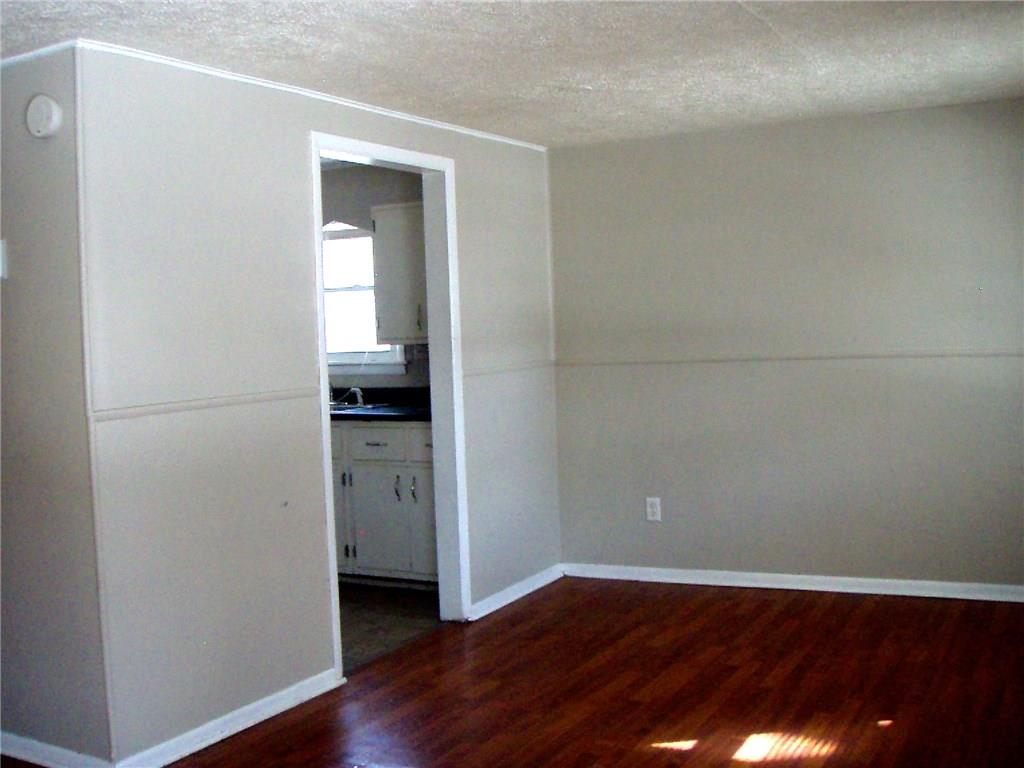 2933 South Roena Street Indianapolis, IN 46241 - Photo 4 of 16 Gallery Image 4