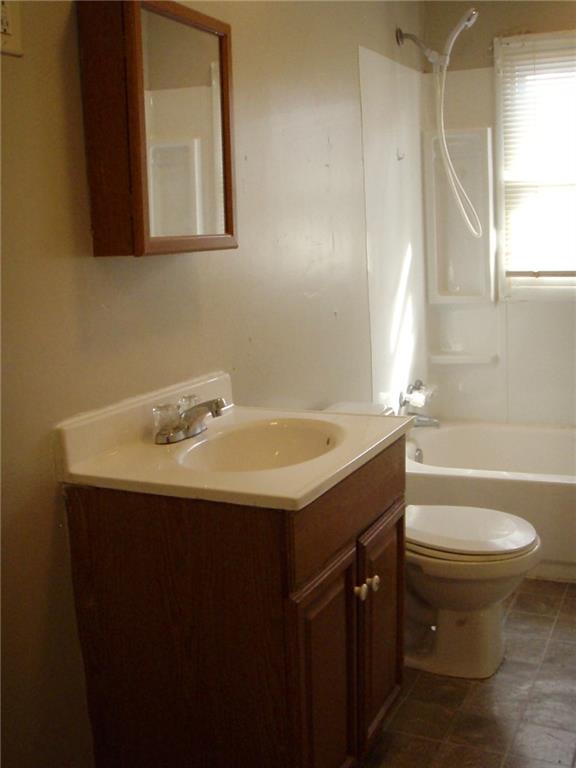 2933 South Roena Street Indianapolis, IN 46241 - Photo 9 of 16 Gallery Image 9