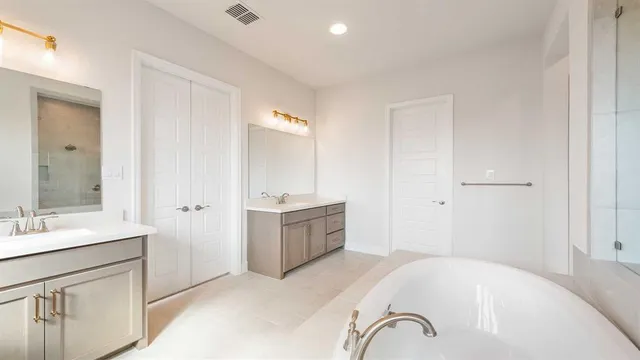 $649,900 | 277 Rosemallow Lane, Waxahachie, TX 75165