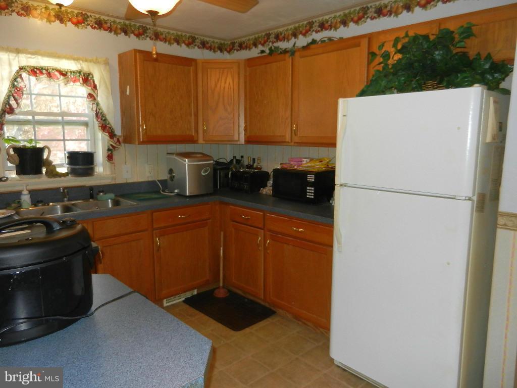 18405 Shale Road Southeast Oldtown, MD 21555 - Photo 8 of 30 Kitchen