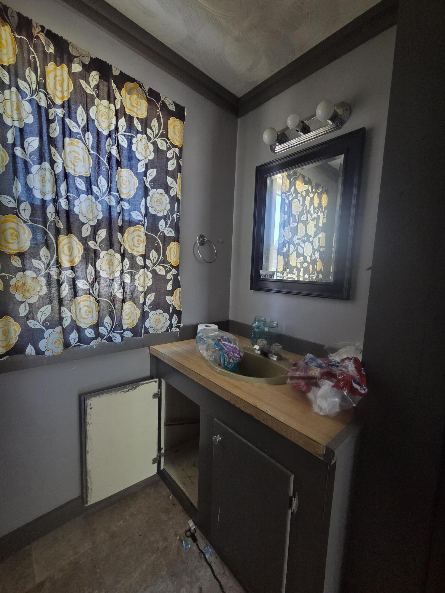 39 Heald Street Madison, ME 04950 - Photo 22 of 42 20250912_132820