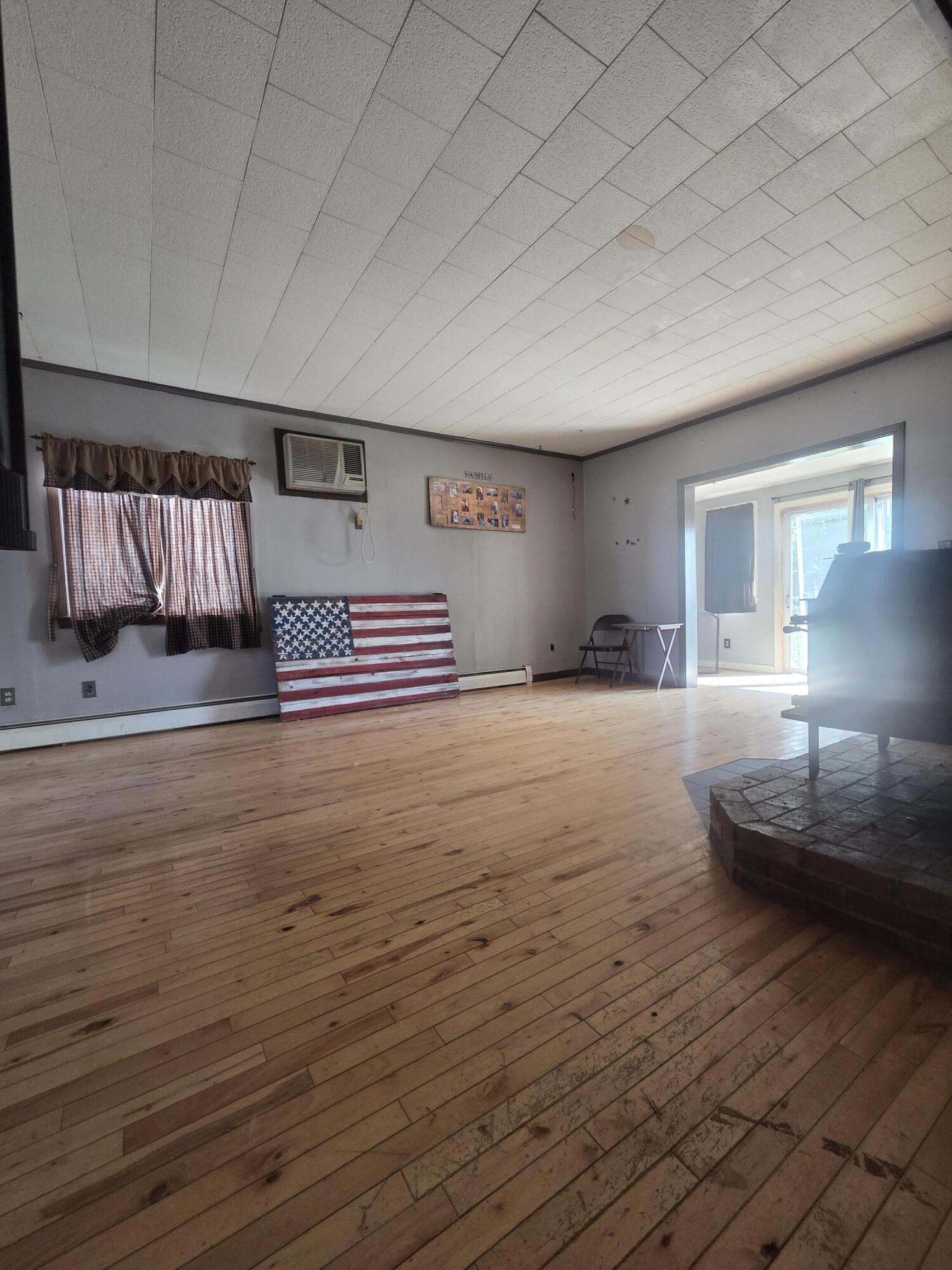 39 Heald Street Madison, ME 04950 - Photo 5 of 42 20250912_131913