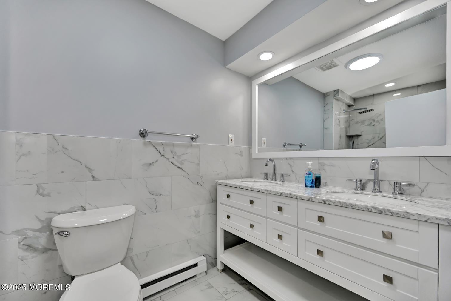 177 Amberly Drive, Unit C Manalapan, NJ 07726 - Photo 13 of 23 IMG_4946