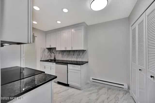 $2,000 | 177 Amberly Drive, Unit C, Manalapan, NJ 07726