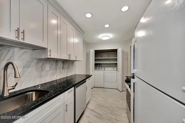 $2,000 | 177 Amberly Drive, Unit C, Manalapan, NJ 07726