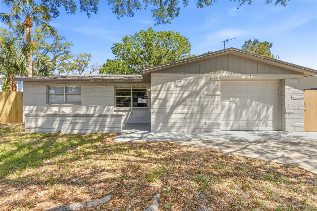 4941 Amherst Court New Port Richey, FL 34652 - Photo 2 of 22