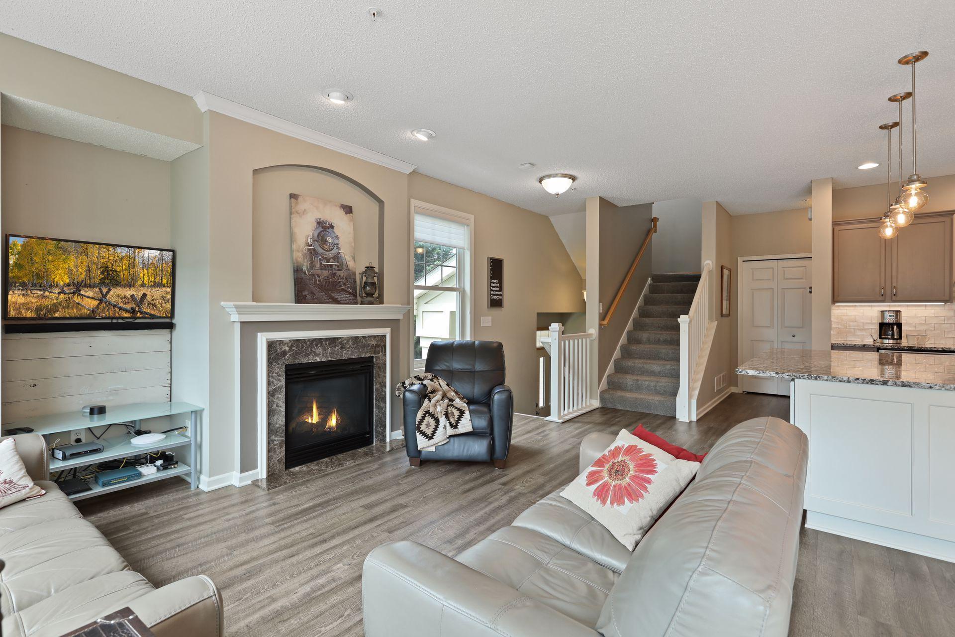4635 Victor Path, Unit 7 Hugo, MN 55038 - Photo 5 of 28 Gallery Image 5