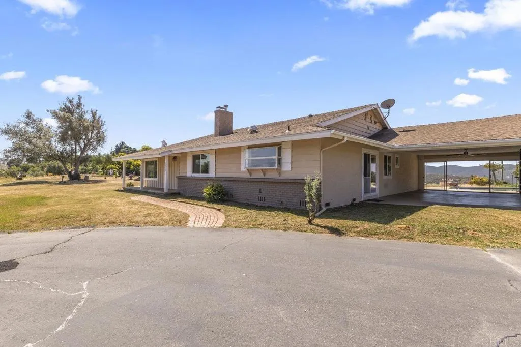 6825 Kellyn Lane Vista, CA 92084 - Photo 5 of 65 a view of pool with outdoor seating