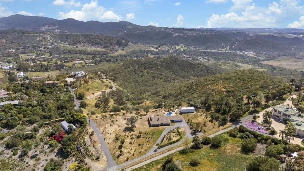 6825 Kellyn Lane Vista, CA 92084 - Photo 60 of 65