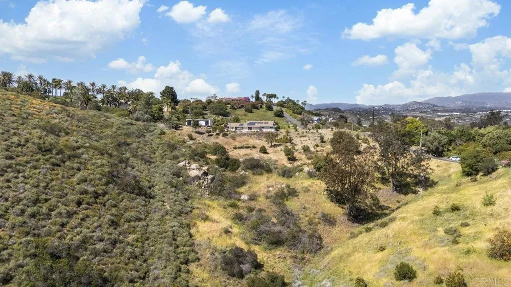 6825 Kellyn Lane Vista, CA 92084 - Photo 64 of 65 a view of a city